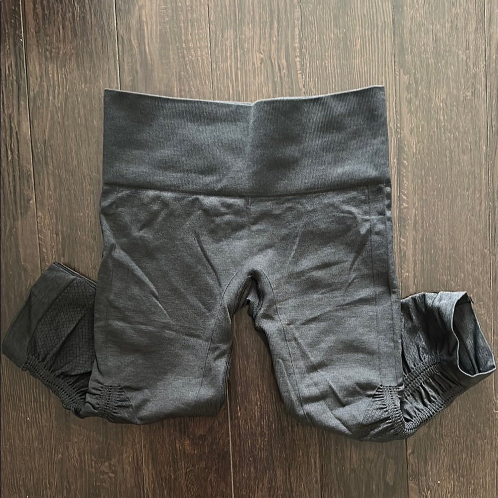 Lululemon Gray Leggings